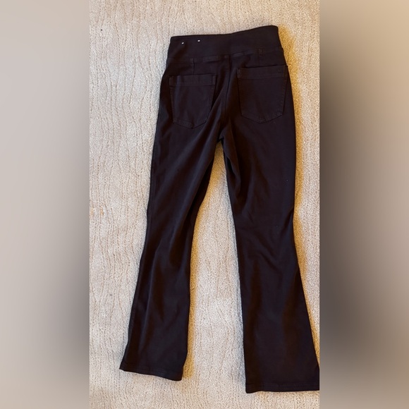 American Eagle Next Level Pull-On High-Waisted Kick Bootcut Pant (S Short) - Picture 4 of 4